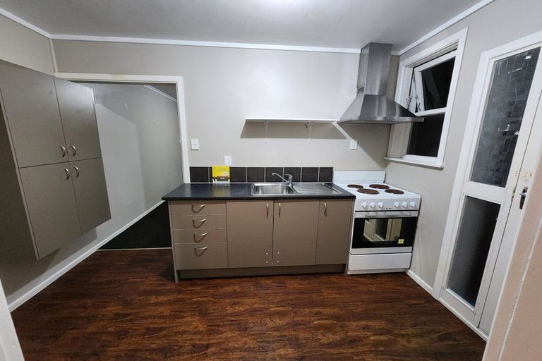 Photo of property in 8 Heretaunga Street, Petone, Lower Hutt, 5012