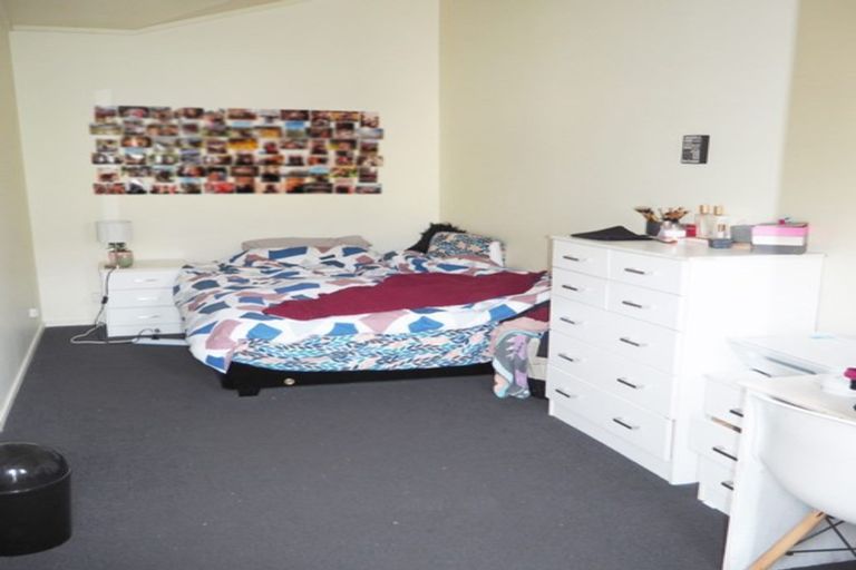 Photo of property in 671 Castle Street, North Dunedin, Dunedin, 9016