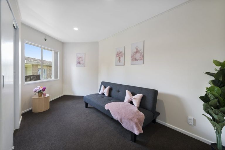 Photo of property in 25c Buscomb Avenue, Henderson, Auckland, 0610