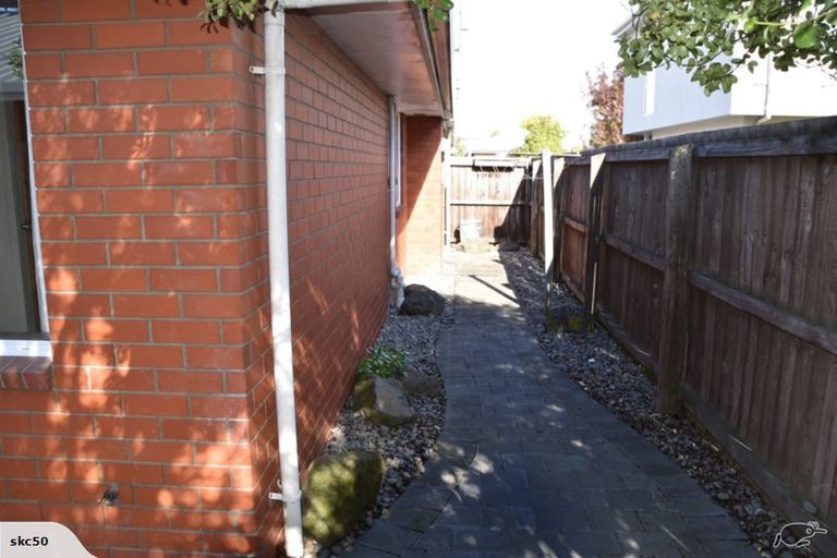 Photo of property in 2/18 Burdale Street, Riccarton, Christchurch, 8011