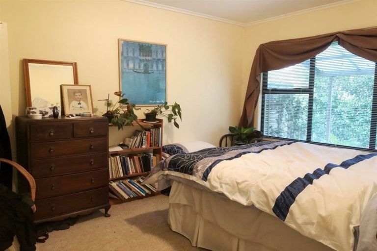 Photo of property in 1 Derwent Street, Morningside, Auckland, 1022