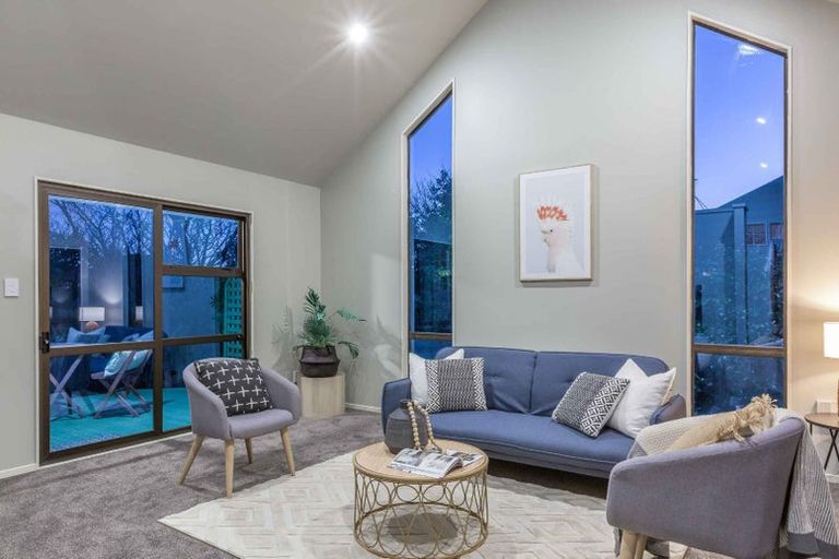 Photo of property in 22 Joseph Banks Drive, Whitby, Porirua, 5024