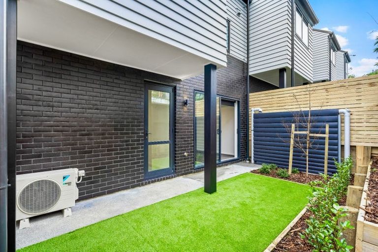 Photo of property in 14 Panoni Lane, Howick, Auckland, 2014