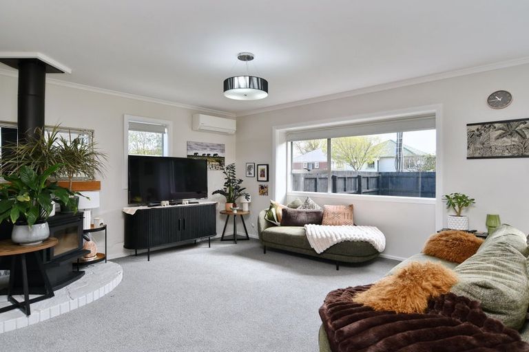 Photo of property in 14 Pannell Avenue, Wainoni, Christchurch, 8061