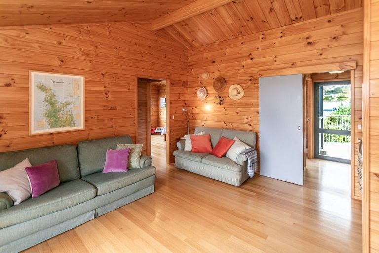 Photo of property in 2 Emmerdale Drive, Hahei, Whitianga, 3591