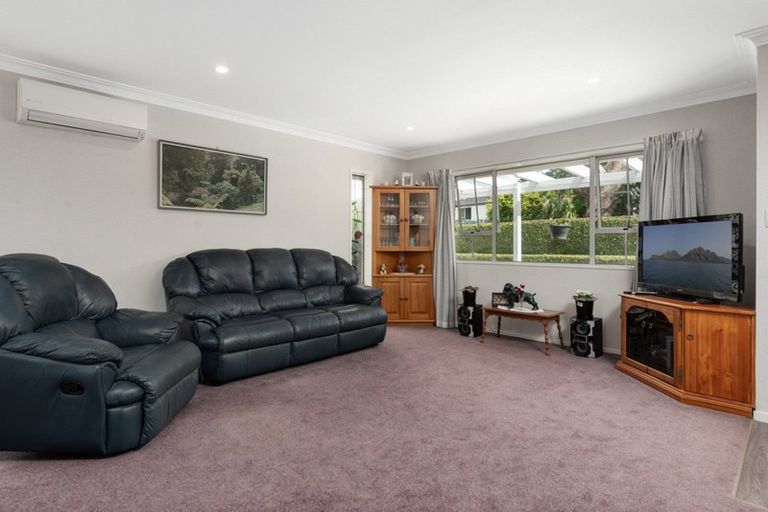 Photo of property in 16 Idesia Grove, Matua, Tauranga, 3110