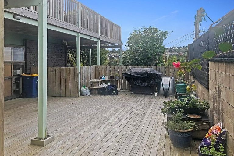 Photo of property in 18 Glencoe Road, Browns Bay, Auckland, 0630