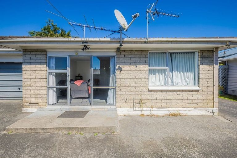 Photo of property in 2/11 Coates Road, Papatoetoe, Auckland, 2025