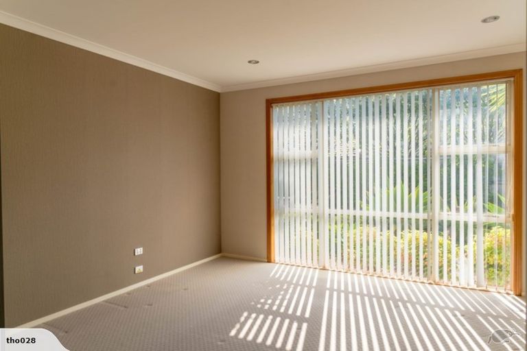 Photo of property in 1b Tranquility Rise, Mellons Bay, Auckland, 2014