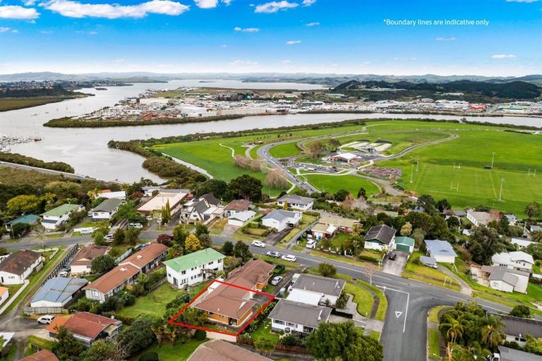 Photo of property in 3a Eureka Place, Parahaki, Whangarei, 0112
