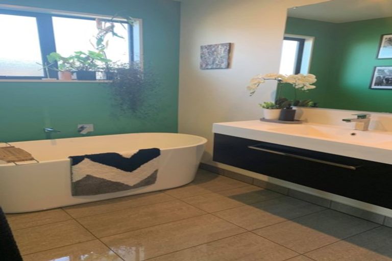 Photo of property in 14 Andesite Drive, Rolleston, 7614