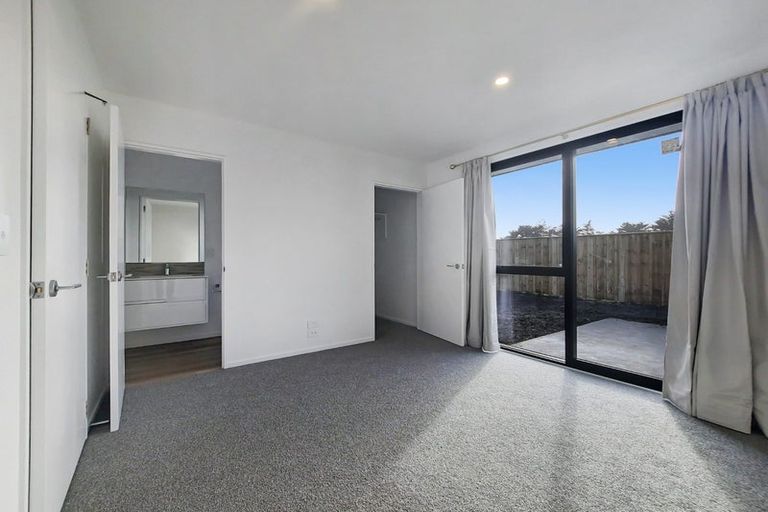 Photo of property in 35 Mehrtens Crescent, Woodend, 7691