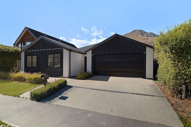 Photo of property in 51a-b Peterley Road, Lower Shotover, Queenstown, 9304
