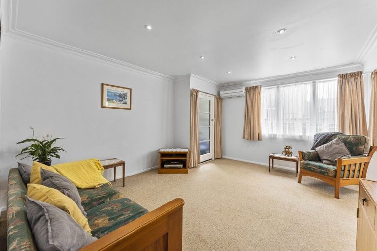 Photo of property in 32 Bay Street, Petone, Lower Hutt, 5012