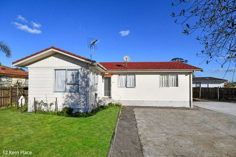 Photo of property in 12 Kern Place, Manurewa, Auckland, 2102