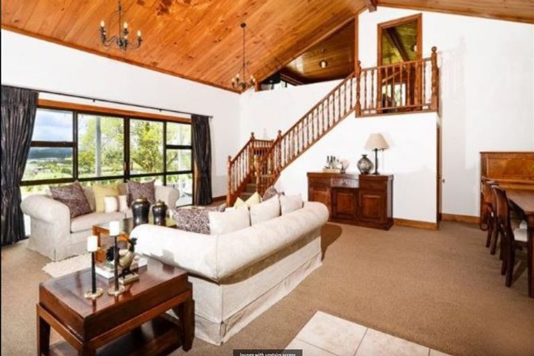 Photo of property in 263 Old North Road, Kumeu, 0892