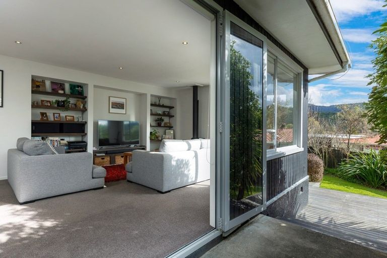 Photo of property in 102a Milton Terrace, Picton, 7220