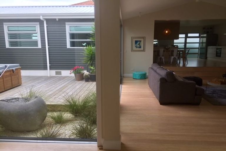 Photo of property in 1220a Papamoa Beach Road, Papamoa Beach, Papamoa, 3118