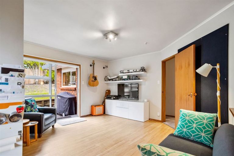 Photo of property in 20 Sailfish Drive, West Harbour, Auckland, 0618