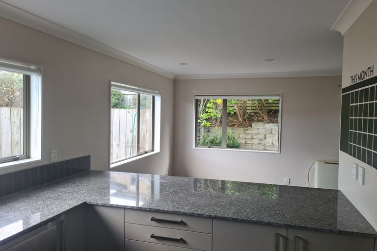 Photo of property in 14 Gifford Grove, Churton Park, Wellington, 6037