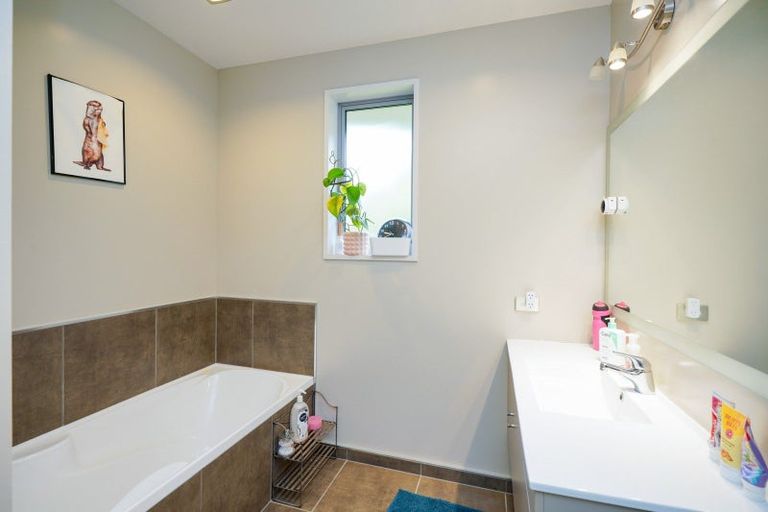 Photo of property in 69 Taiepa Road, Otatara, Invercargill, 9879