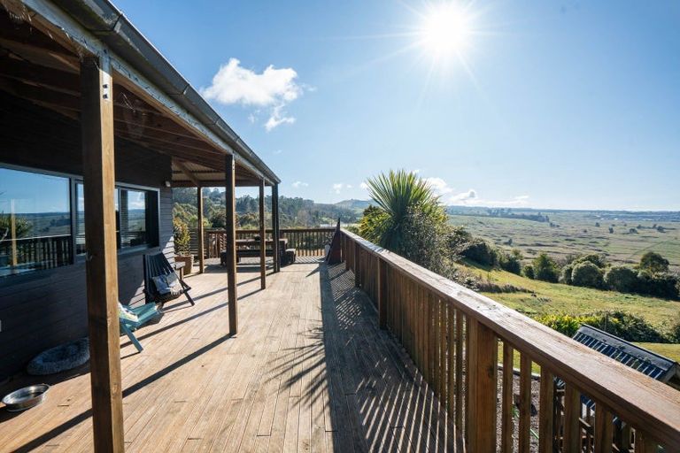 Photo of property in 108 Acacia Heights Drive, Acacia Bay, Taupo, 3385