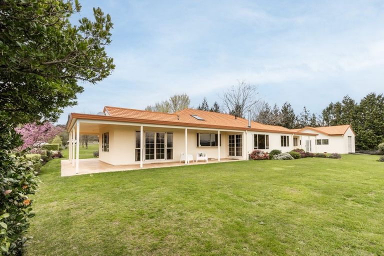 Photo of property in 122 Kopanga Heights Lane, Havelock North, 4130