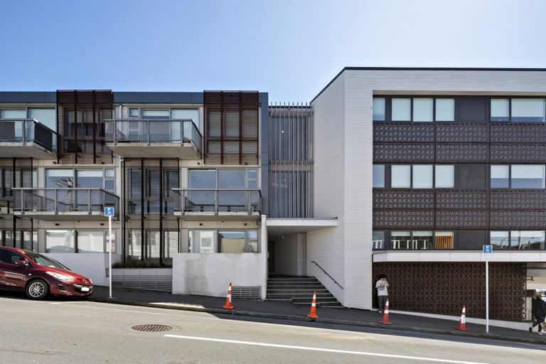 Photo of property in Masina Apartments, 201/80 Riddiford Street, Newtown, Wellington, 6021