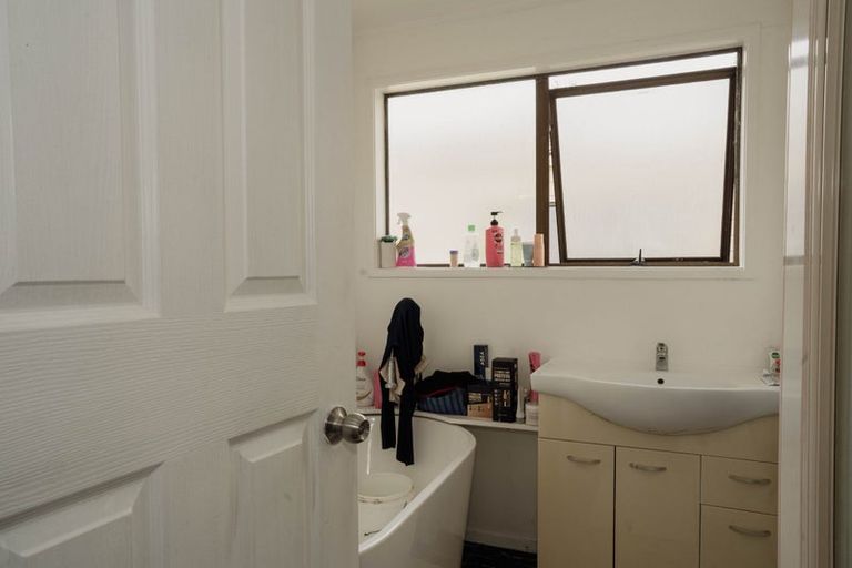 Photo of property in 14 Kellett Road, Ranui, Auckland, 0612