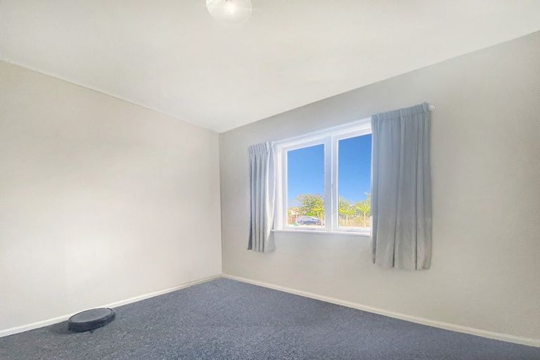 Photo of property in 1/512 Main North Road, Bay View, Napier, 4104