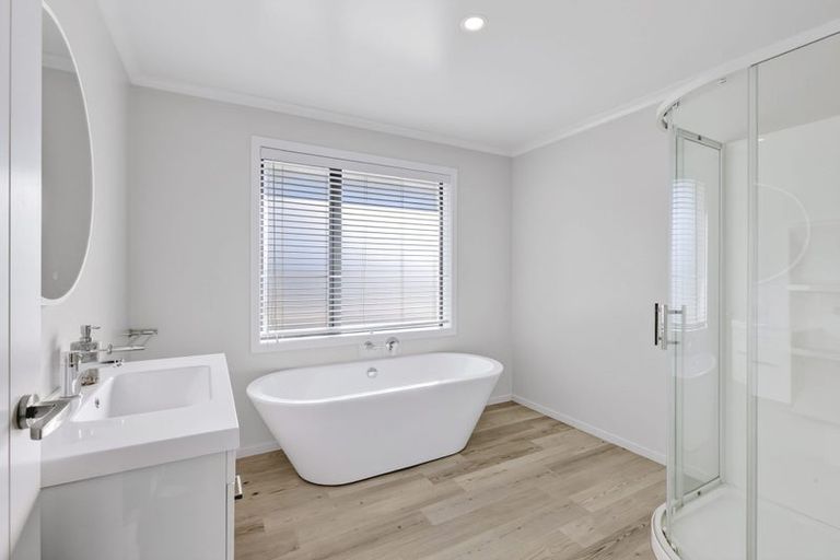 Photo of property in 14 Huntaway Close, Stoke, Nelson, 7011