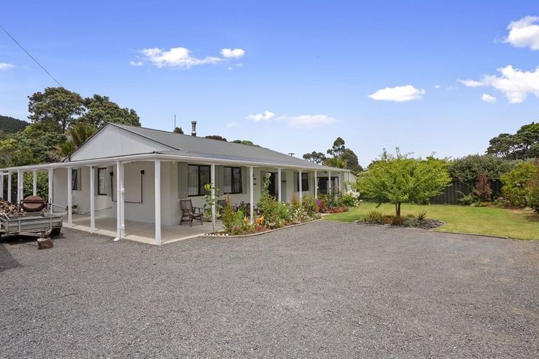 Photo of property in 281 Colville Road, Coromandel, 3584