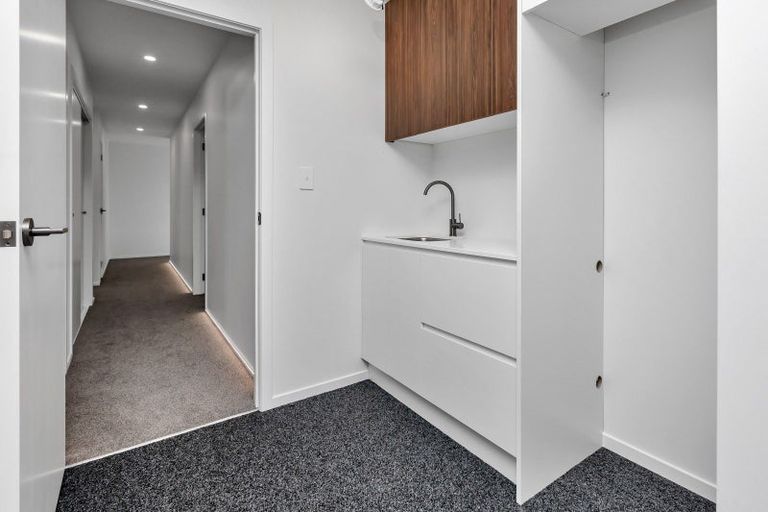 Photo of property in 25 Kapiakauri Road, One Tree Point, 0118