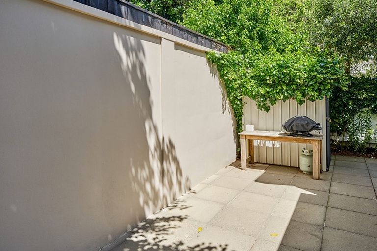 Photo of property in 437a Muritai Road, Eastbourne, Lower Hutt, 5013