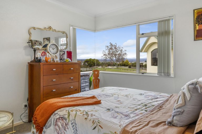 Photo of property in 16 Whetu Place, Nukuhau, Taupo, 3330