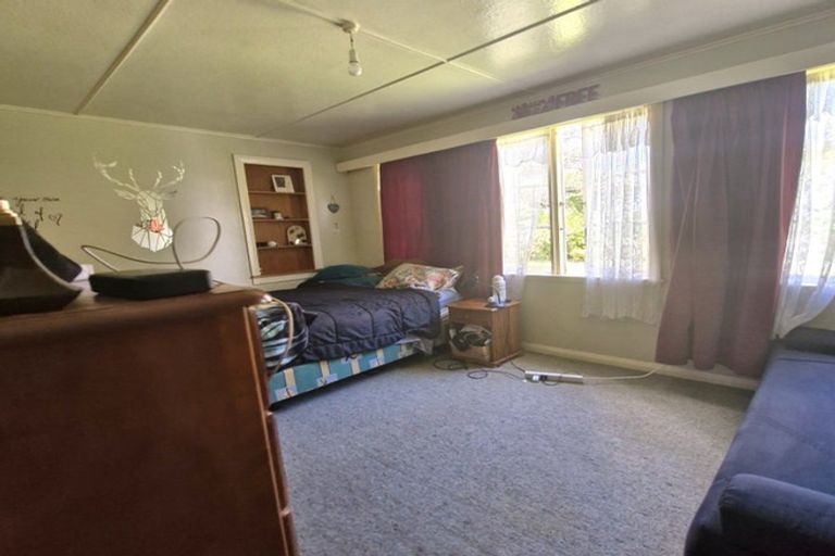 Photo of property in 15 Harker Street, Waipawa, 4210