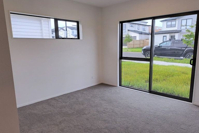Photo of property in 24 Ta Moko Drive, Gulf Harbour, Whangaparaoa, 0930