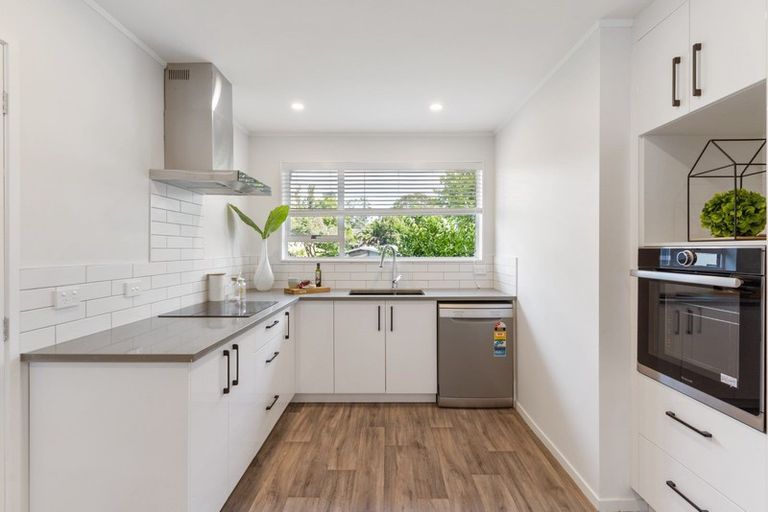 Photo of property in 1/38 Ballater Place, Highland Park, Auckland, 2010