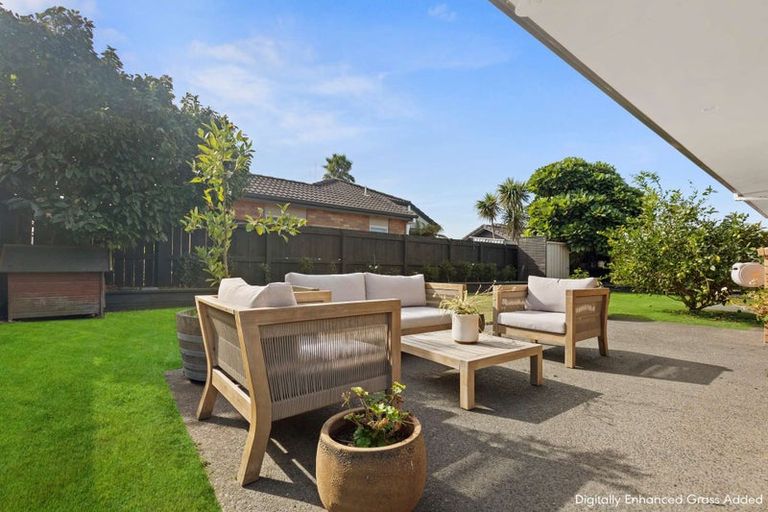 Photo of property in 11 Gibson Place, Papamoa Beach, Papamoa, 3118