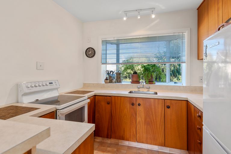 Photo of property in 88 Springs Road, Hornby, Christchurch, 8042