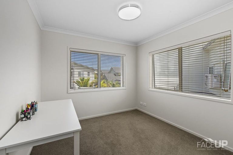 Photo of property in 10 Toheroa Street, Hobsonville, Auckland, 0616