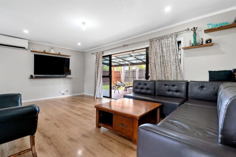 Photo of property in 46 Friedlanders Road, Manurewa, Auckland, 2102