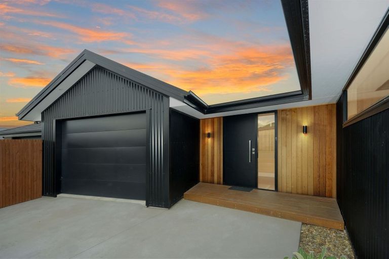 Photo of property in 10 Whincops Road, Halswell, Christchurch, 8025