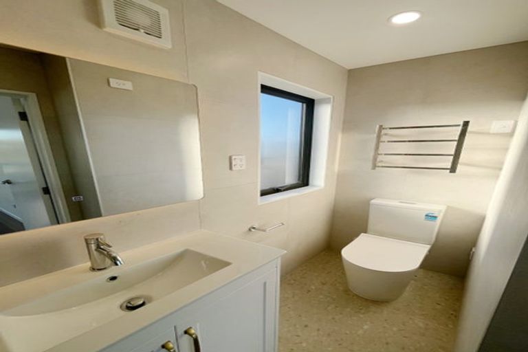 Photo of property in 9b Glamorgan Drive, Torbay, Auckland, 0630