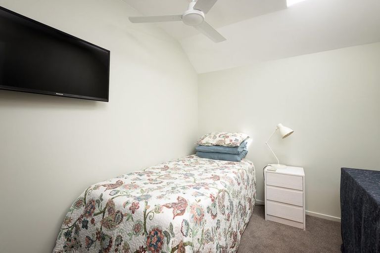 Photo of property in 533b Barbadoes Street, Edgeware, Christchurch, 8013