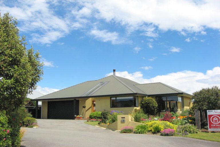 Photo of property in 18 Carmana Gardens, Rangiora, 7400