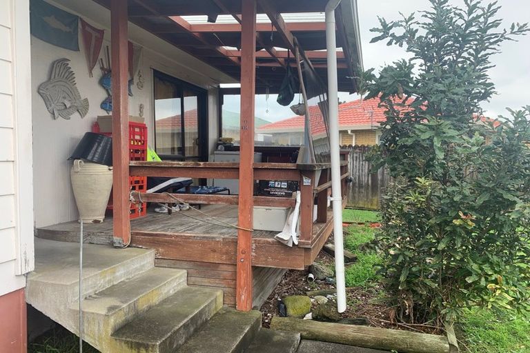 Photo of property in 1/10 Taitimu Drive, Weymouth, Auckland, 2103