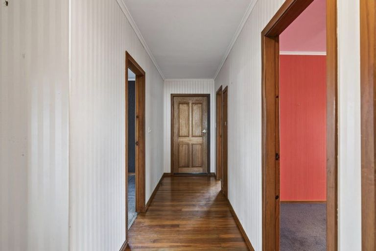 Photo of property in 237 Huatoki Street, Upper Vogeltown, New Plymouth, 4310