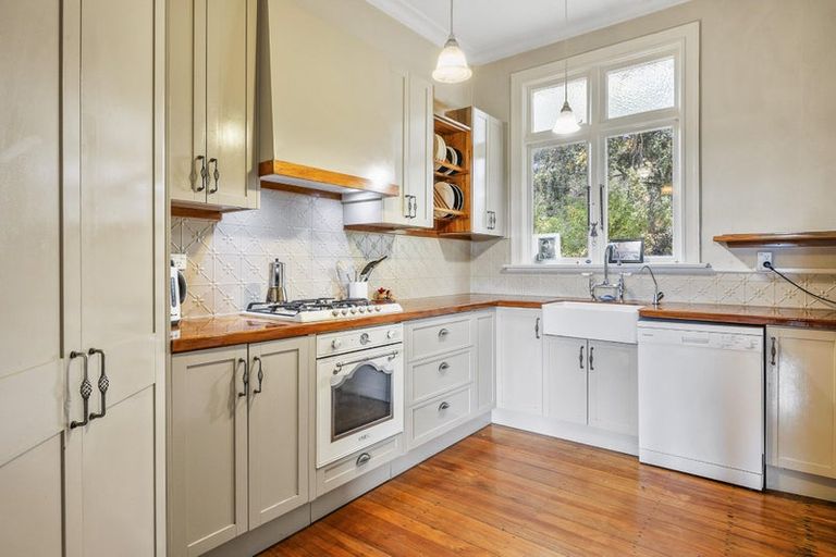 Photo of property in 157 Riccarton Road West, Mosgiel, 9092