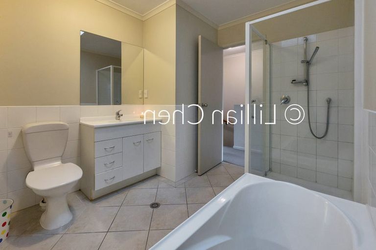 Photo of property in 7 Barnea Circle, Glen Eden, Auckland, 0602